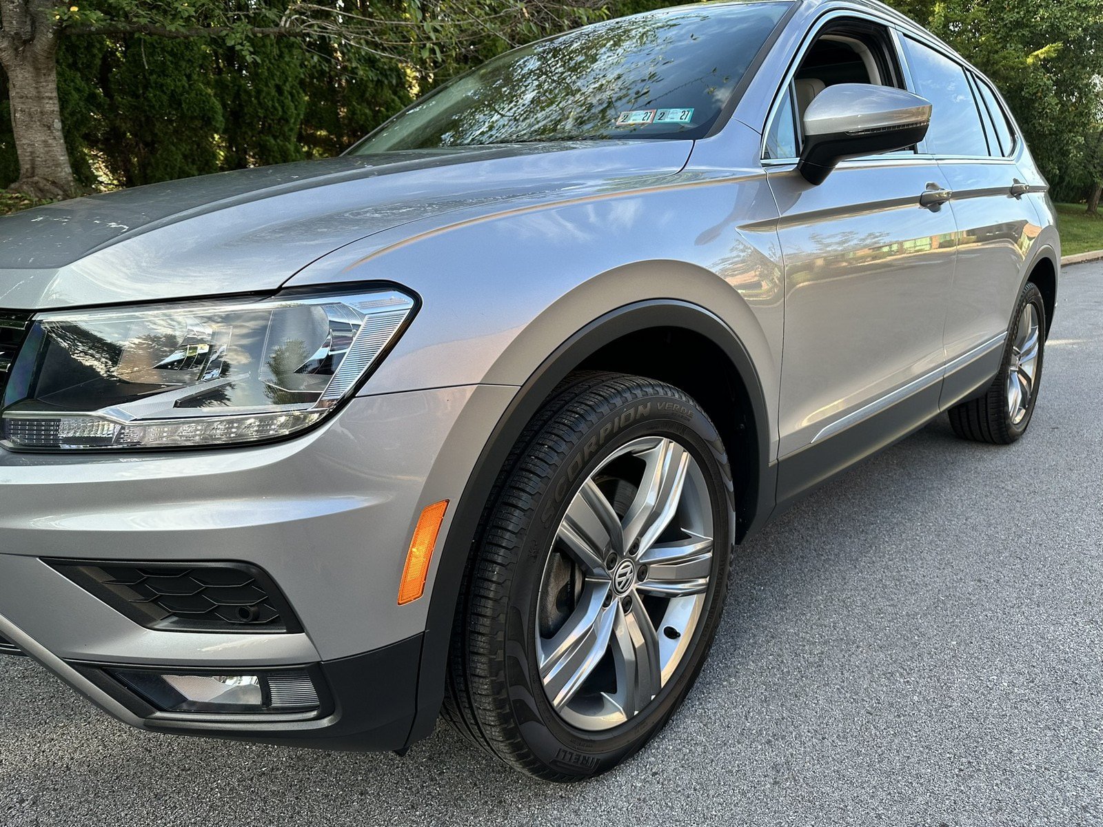 Used 2020 Volkswagen Tiguan SEL AWD/4WD image 75