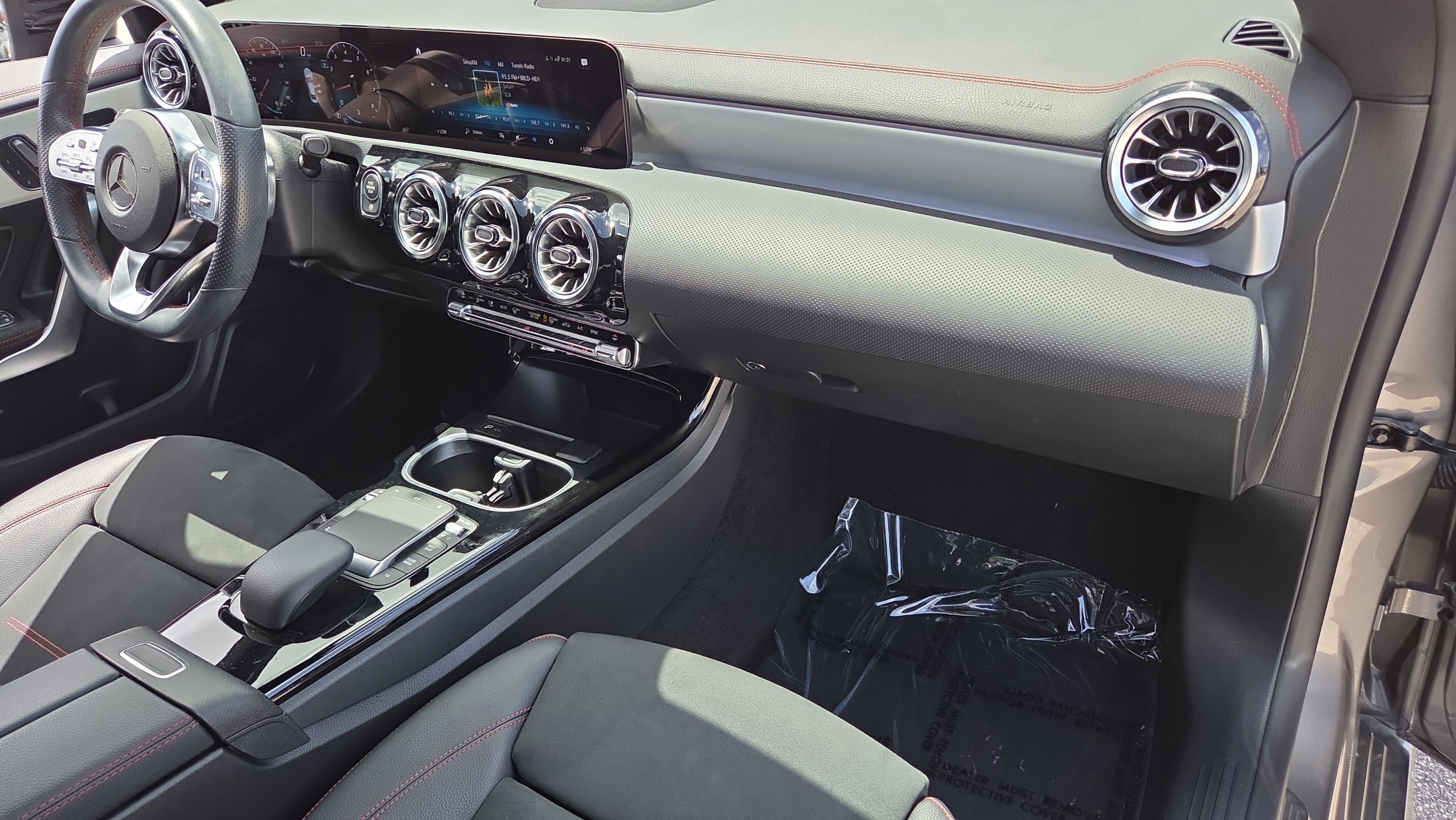 Used 2023 Mercedes-Benz CLA 250 image 17