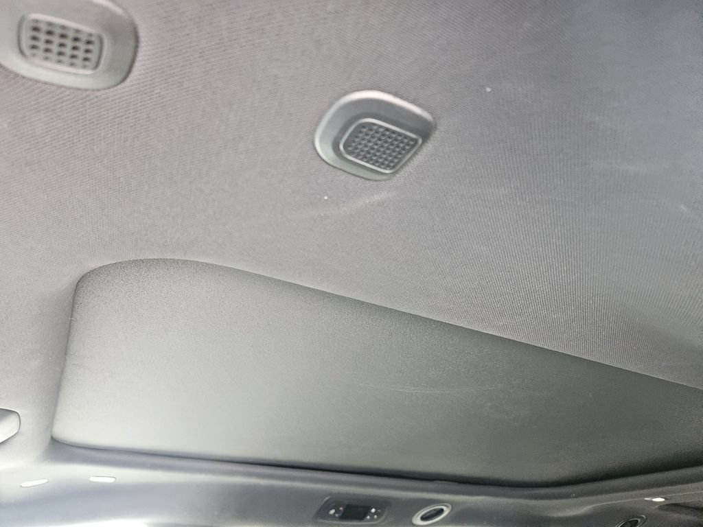 Used 2020 Chrysler Pacifica Limited FWD image 20