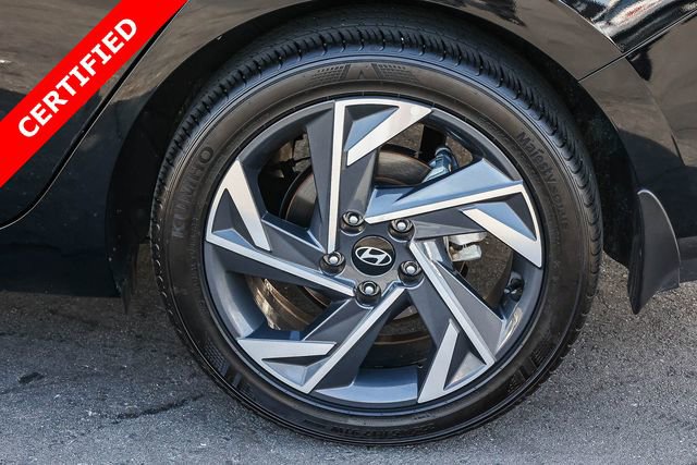 Certified 2025 Hyundai Elantra Sport FWD image 8