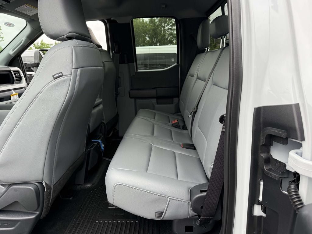 New 2026 Ford F350 XL w/ FX4 Off-Road Package AWD/4WD image 10