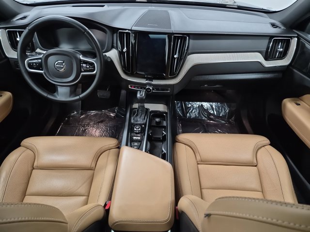 Used 2020 Volvo XC60 T6 Inscription w/ Protection Package Premier image 12