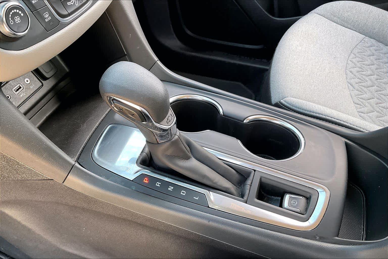 Used 2024 Chevrolet Equinox LS w/ Driver Confidence II Package FWD image 14