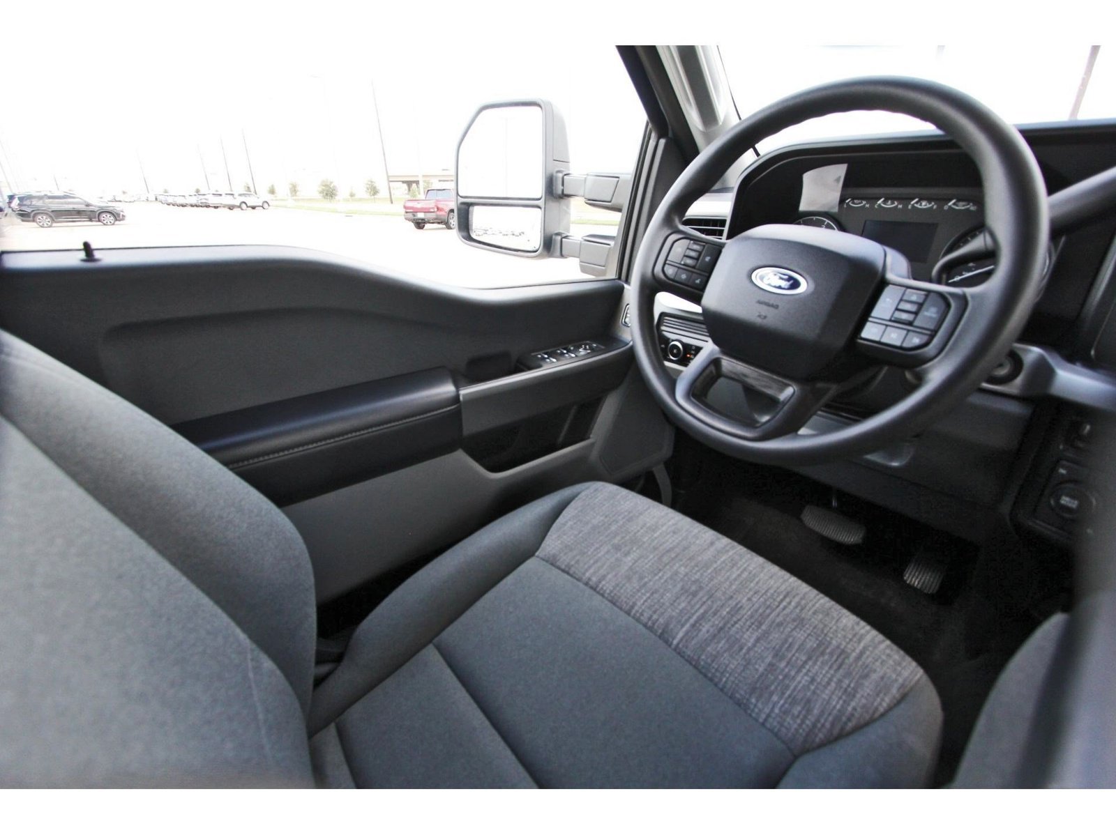 Used 2025 Ford F250 XLT AWD/4WD image 9