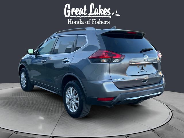 Used 2018 Nissan Rogue SV image 3