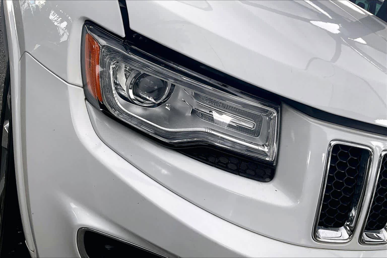 Used 2015 Jeep Grand Cherokee Overland RWD image 27