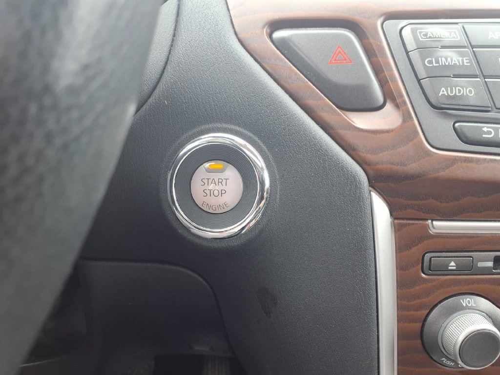 Used 2018 Nissan Pathfinder Platinum w/ Cargo Package FWD image 24