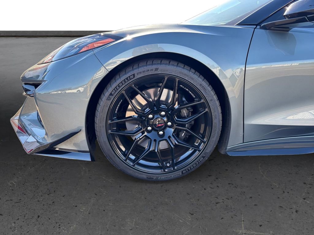 Used 2024 Chevrolet Corvette Z06 image 11