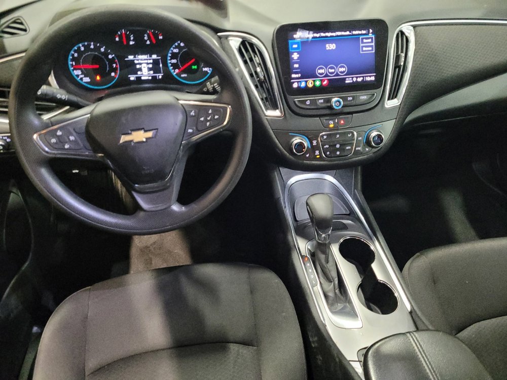 Used 2021 Chevrolet Malibu LT image 22