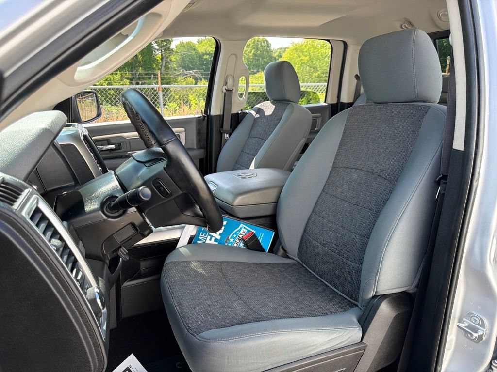 Used 2018 RAM 1500 Lone Star AWD/4WD image 23