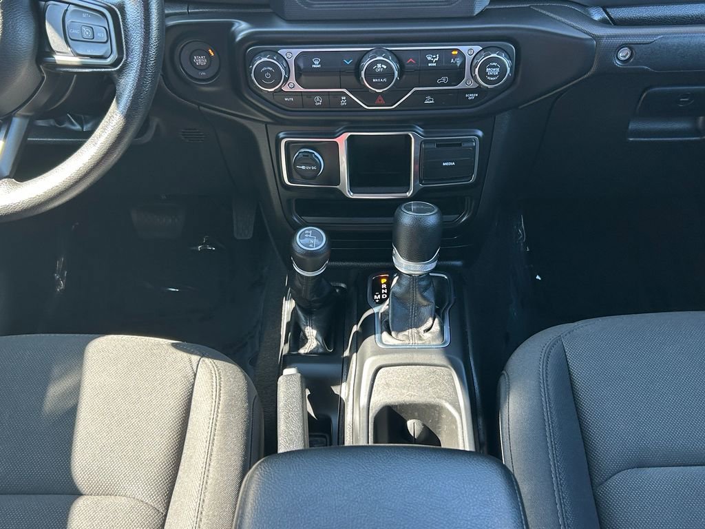 Used 2023 Jeep Gladiator Sport image 25