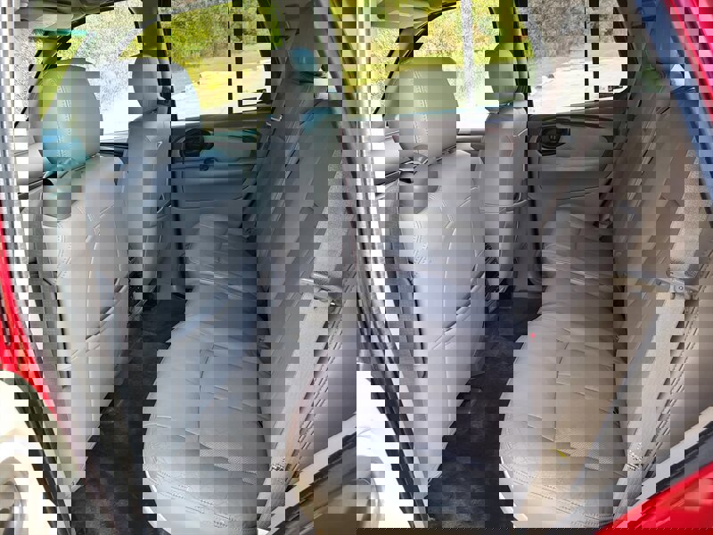 Used 2002 Oldsmobile Bravada AWD w/ 1SC Option Pkg image 18