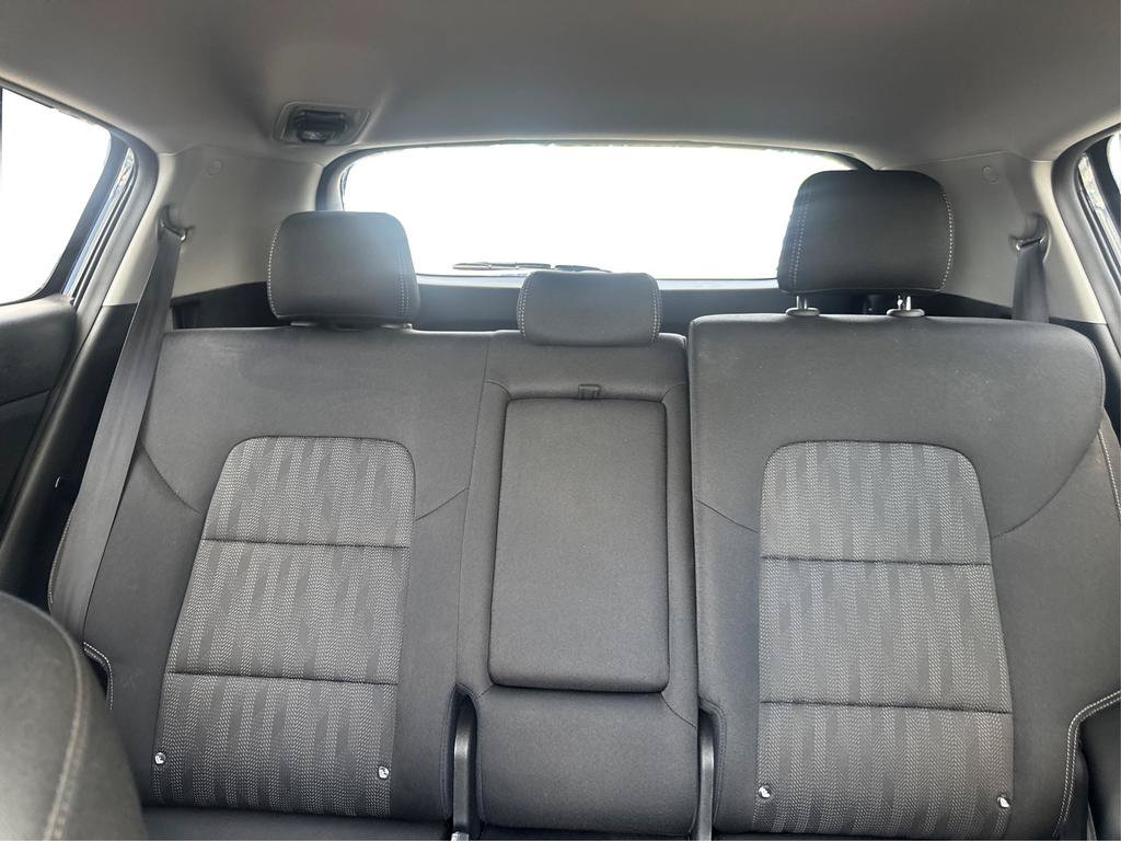Used 2019 Kia Sportage LX FWD image 13