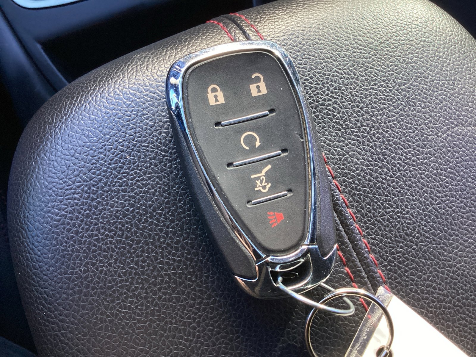 Used 2023 Chevrolet Equinox RS image 37