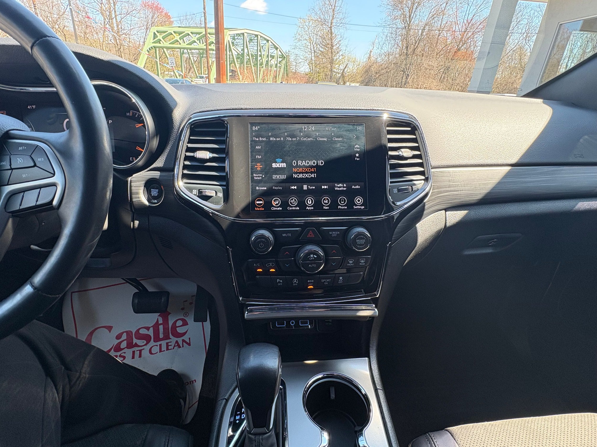 Certified 2021 Jeep Grand Cherokee Laredo X AWD/4WD image 20