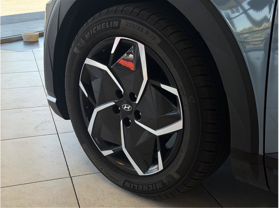Used 2024 Hyundai Ioniq 5 SEL RWD image 9
