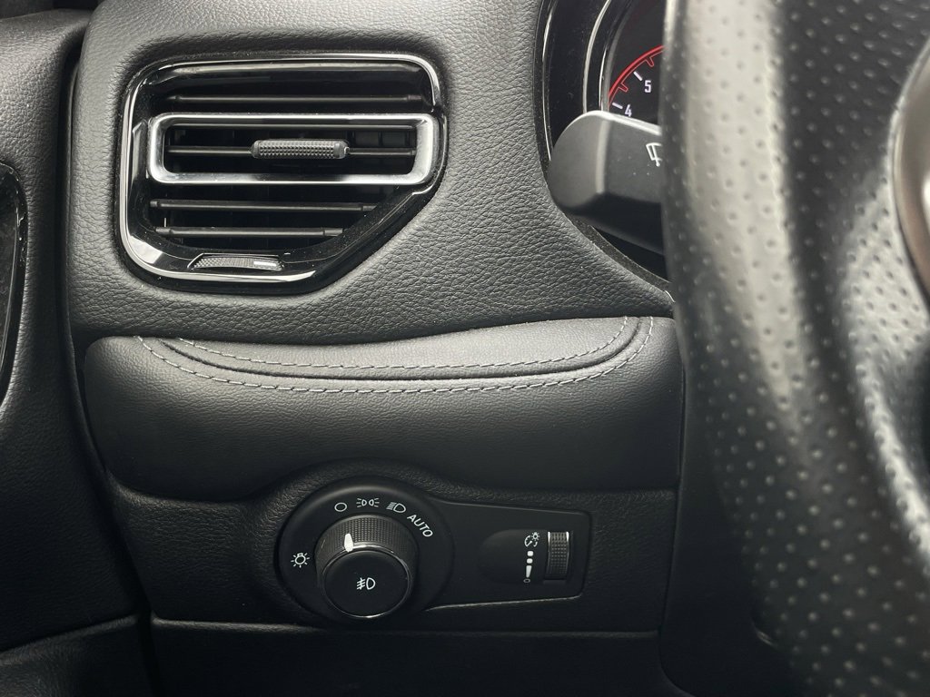 Used 2021 Dodge Durango SXT w/ 3rd Row Seating Group image 12