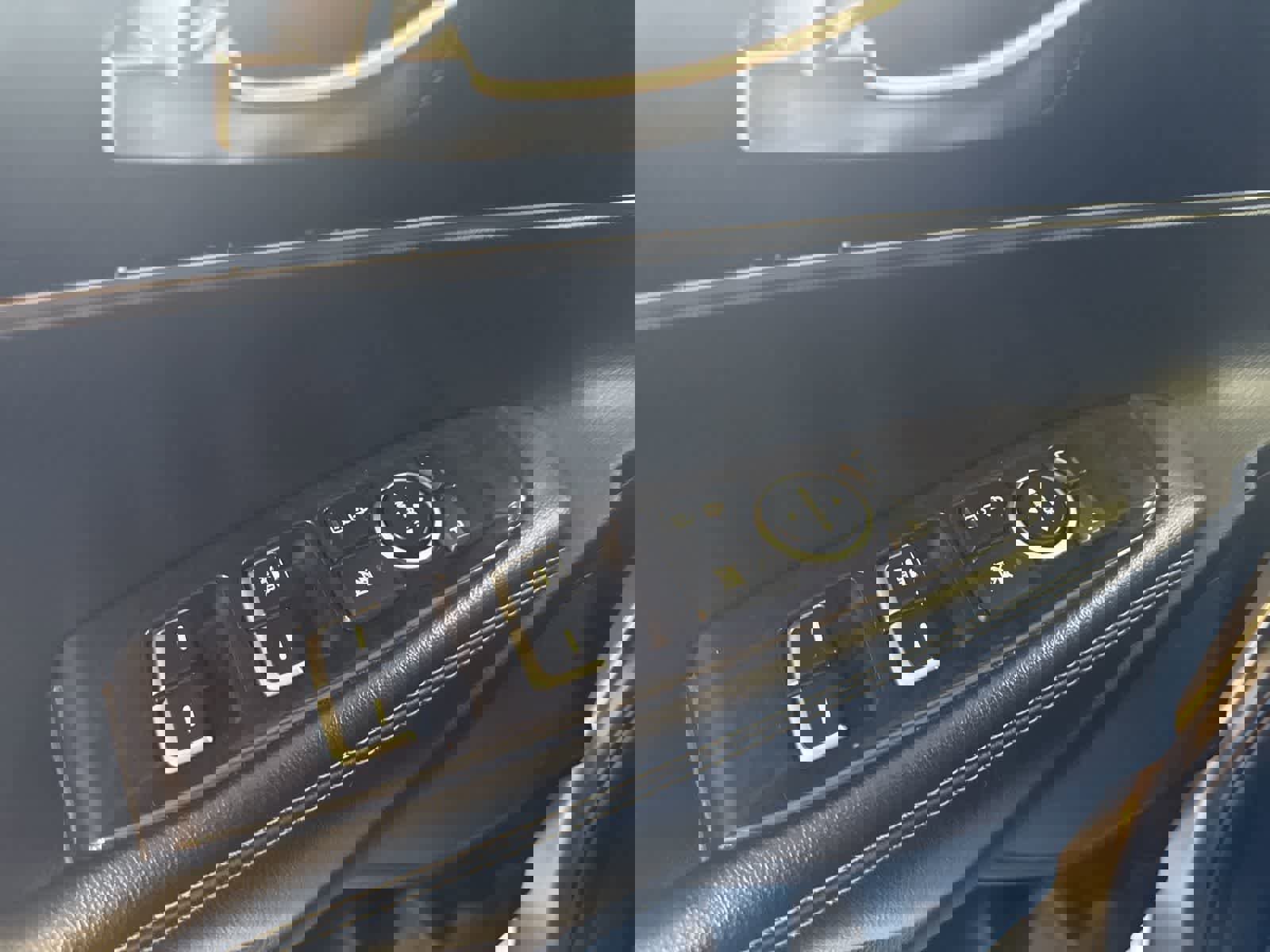 Used 2017 Kia Sorento LX image 16