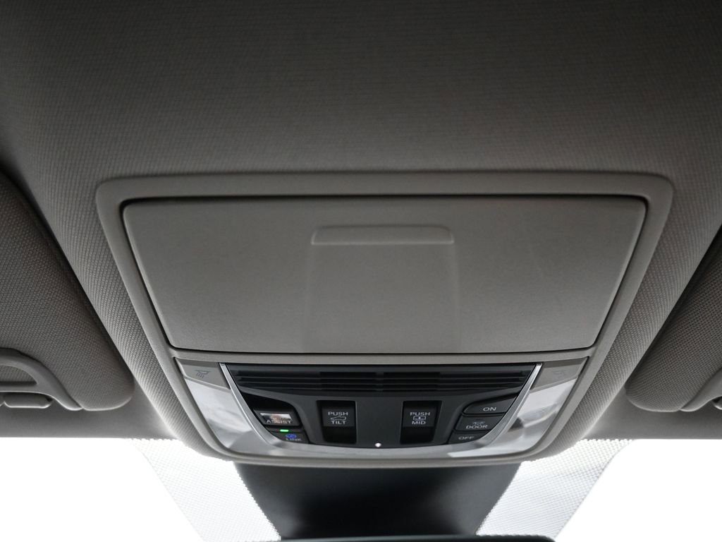 Certified 2023 Acura MDX SH-AWD w/ Technology Package image 17