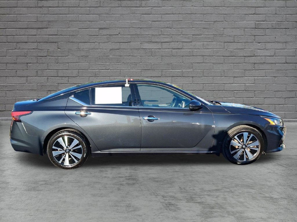 Used 2019 Nissan Altima 2.5 SV FWD image 11