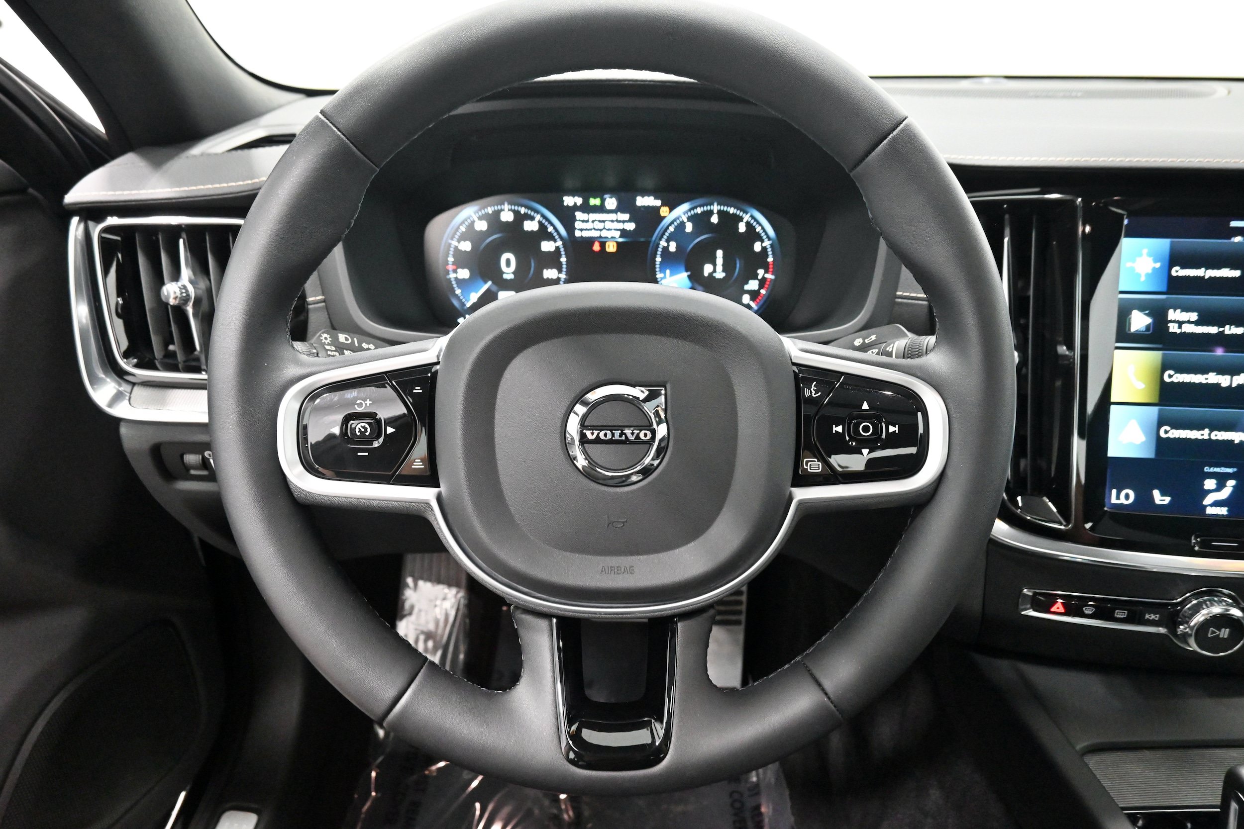 Used 2022 Volvo S60 B5 R-Design AWD/4WD image 7