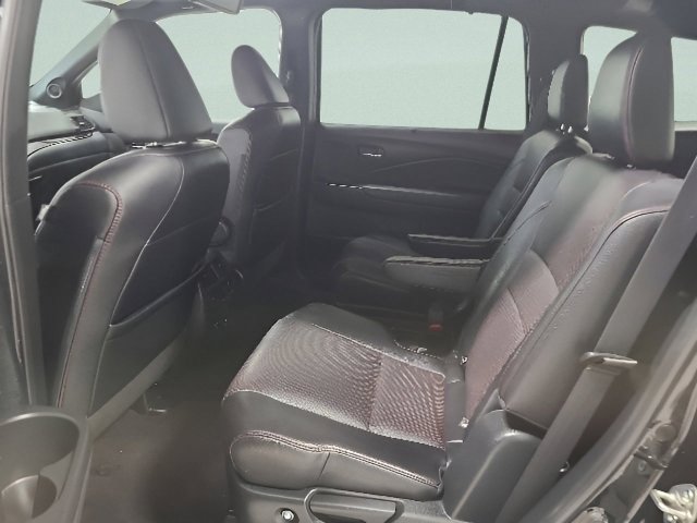 Used 2021 Honda Pilot Black Edition image 23