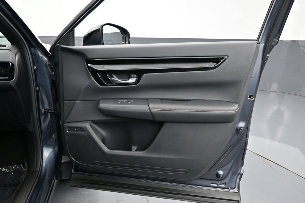 Used 2025 Honda CR-V Sport Touring image 34