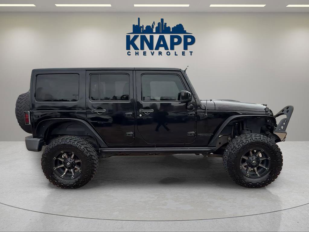 Used 2015 Jeep Wrangler Unlimited Sahara AWD/4WD image 6