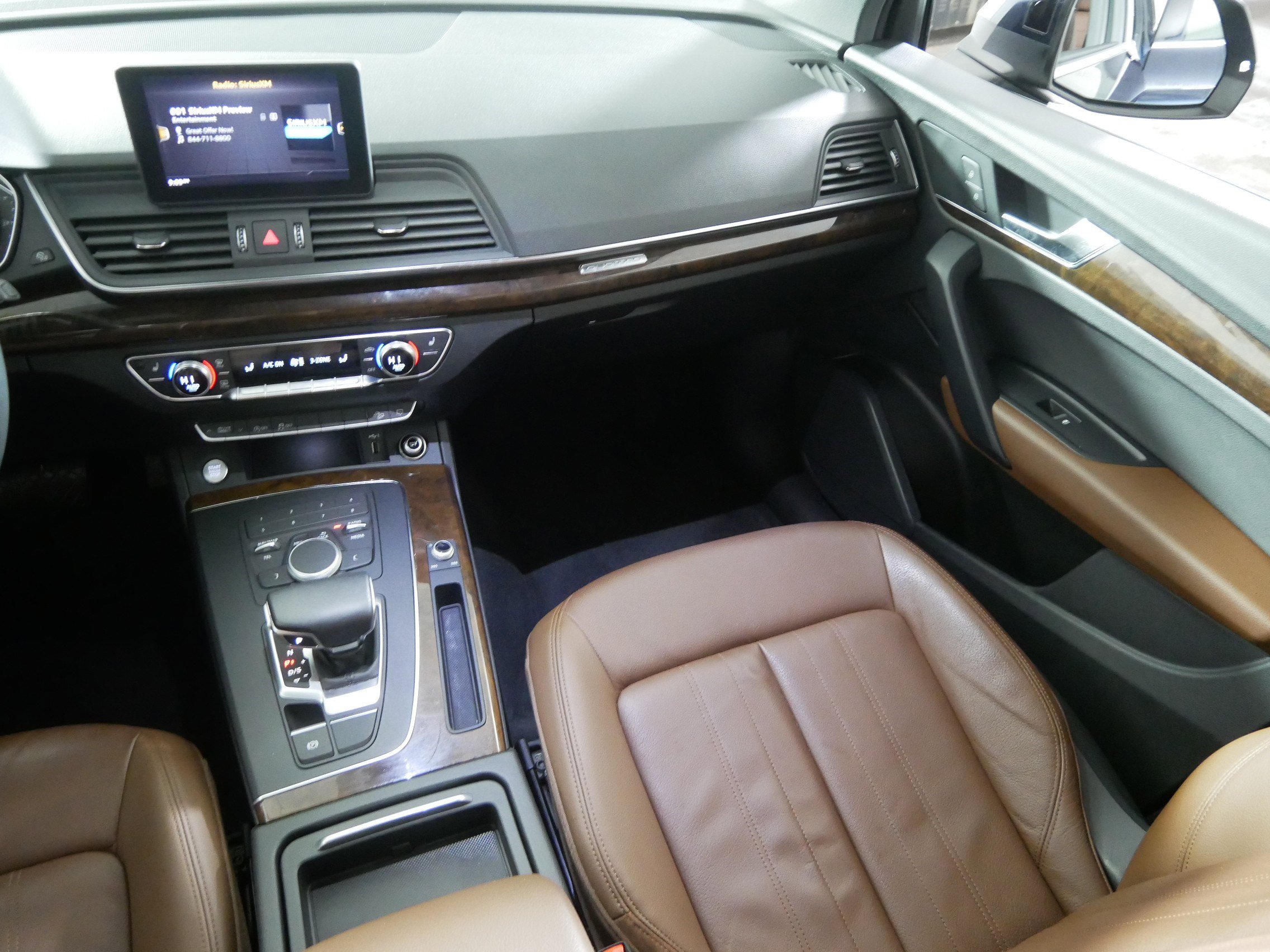 Used 2020 Audi Q5 2.0T Premium w/ Convenience Package image 11