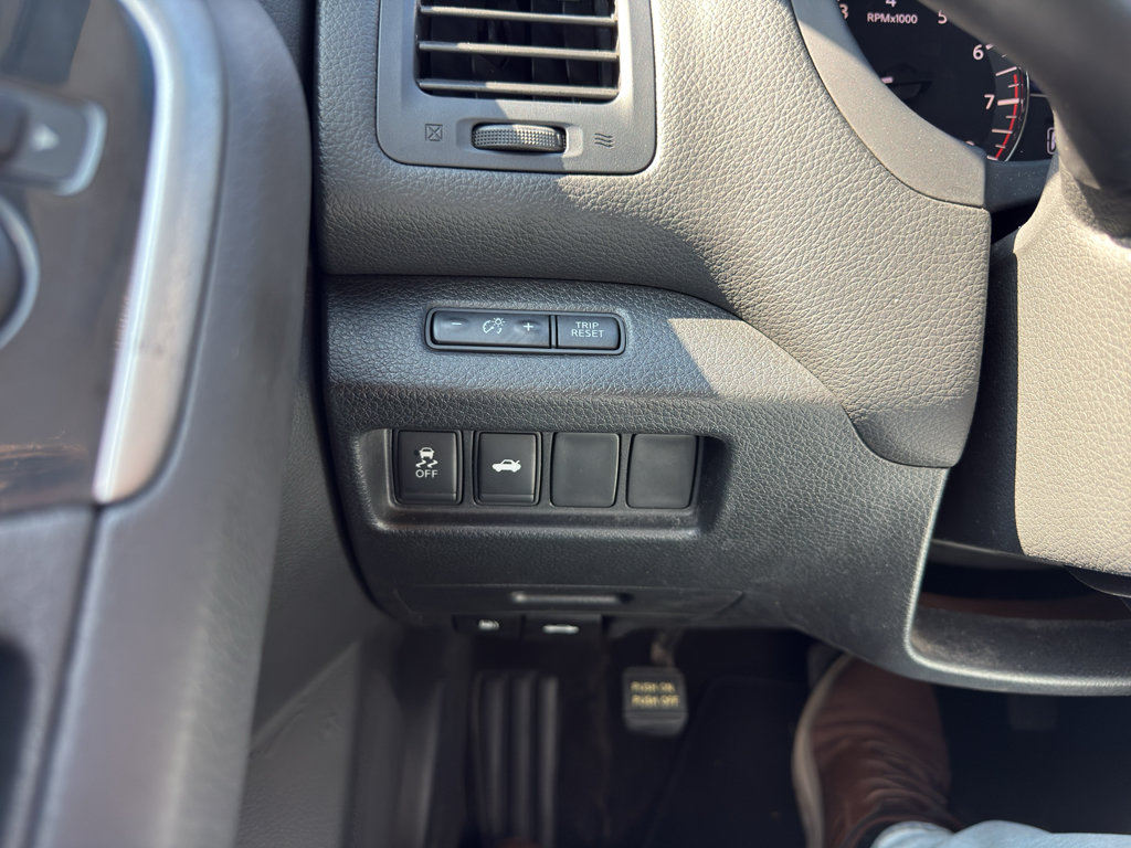 Used 2014 Nissan Altima 2.5 S w/ Display Audio Package FWD image 17