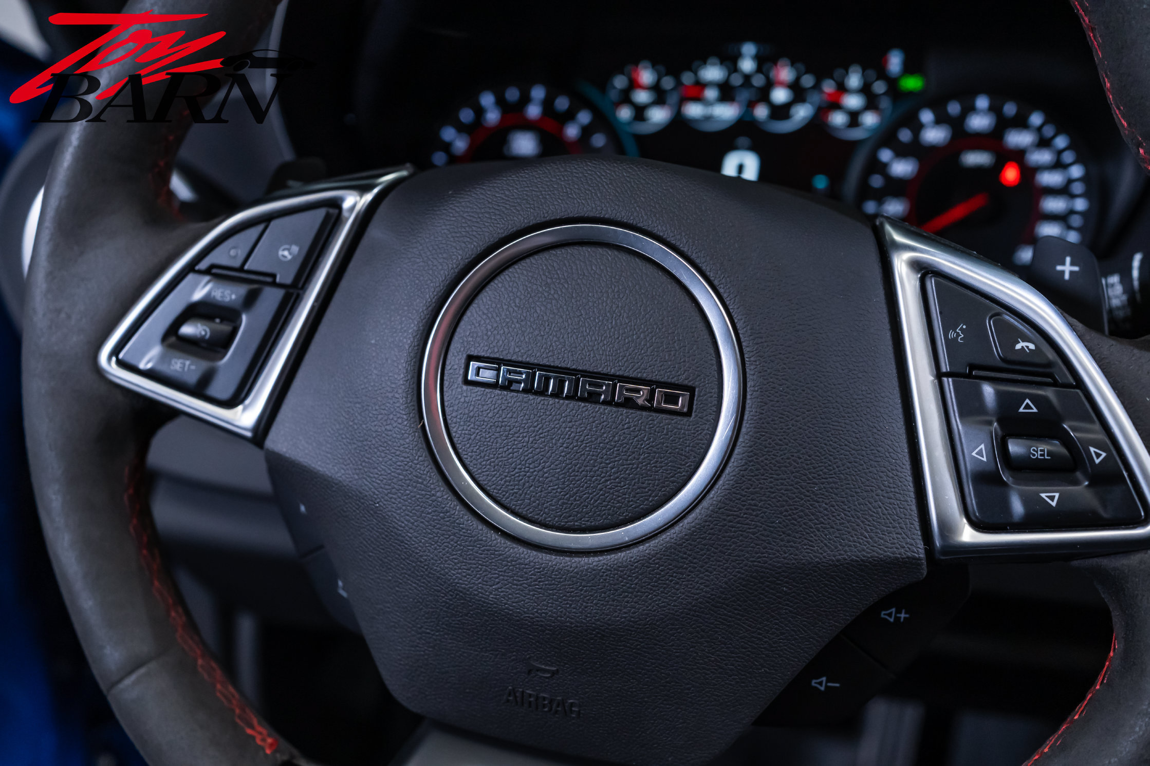 Used 2018 Chevrolet Camaro ZL1 RWD image 38
