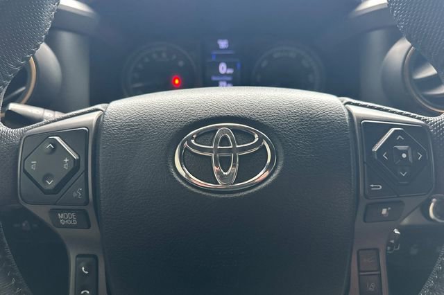 Certified 2020 Toyota Tacoma TRD Off-Road w/ Technology Package AWD/4WD image 27