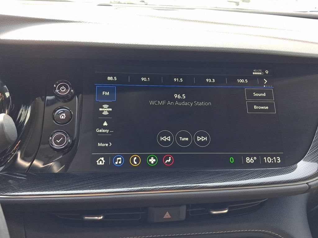 Used 2022 Buick Envision Preferred AWD/4WD image 16