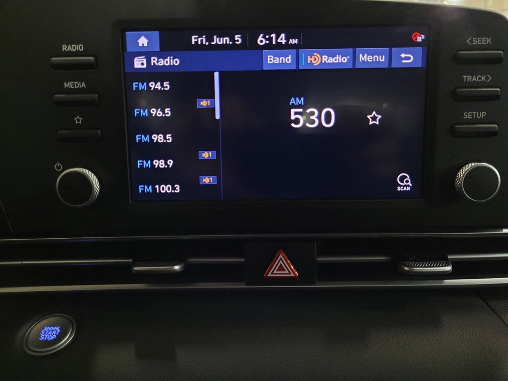 Used 2023 Hyundai Elantra SEL FWD image 25