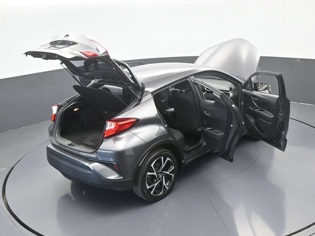 Used 2019 Toyota C-HR XLE FWD image 59