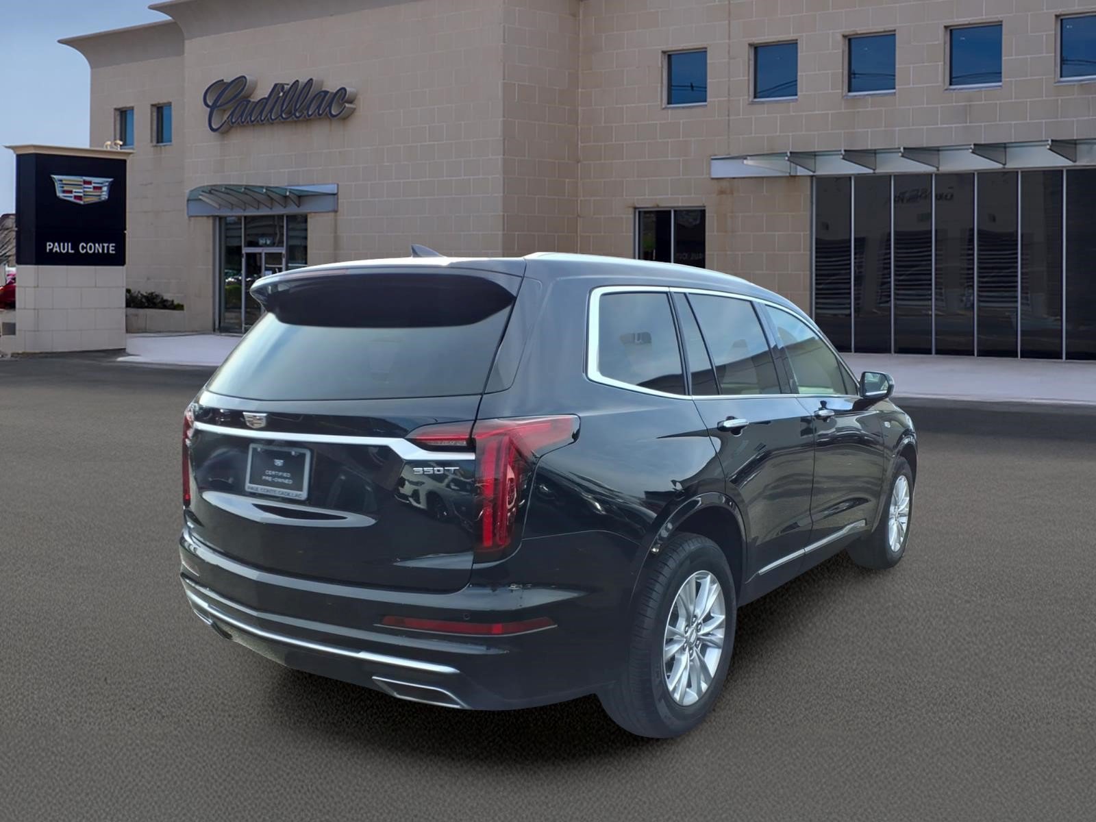 Certified 2024 Cadillac XT6 Luxury w/ LPO, Floor Liner Package AWD/4WD image 5