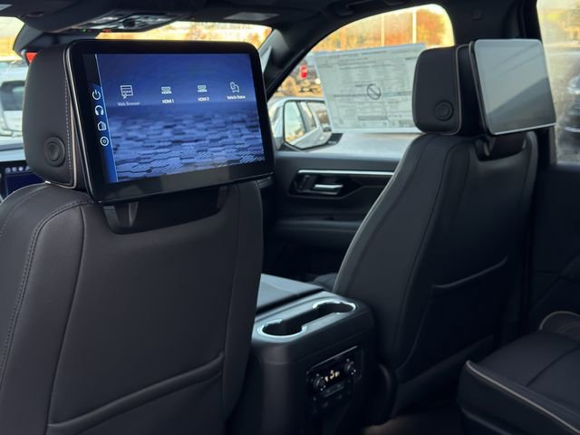 New 2026 Chevrolet Suburban Premier RWD image 21