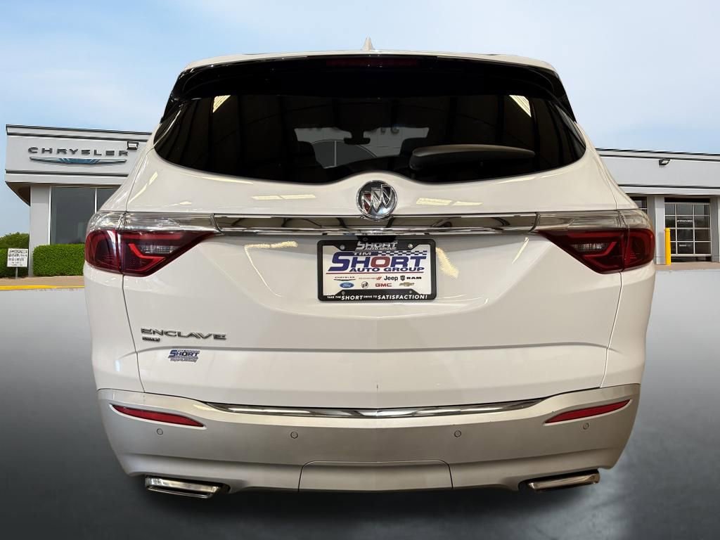 Used 2024 Buick Enclave Premium image 4