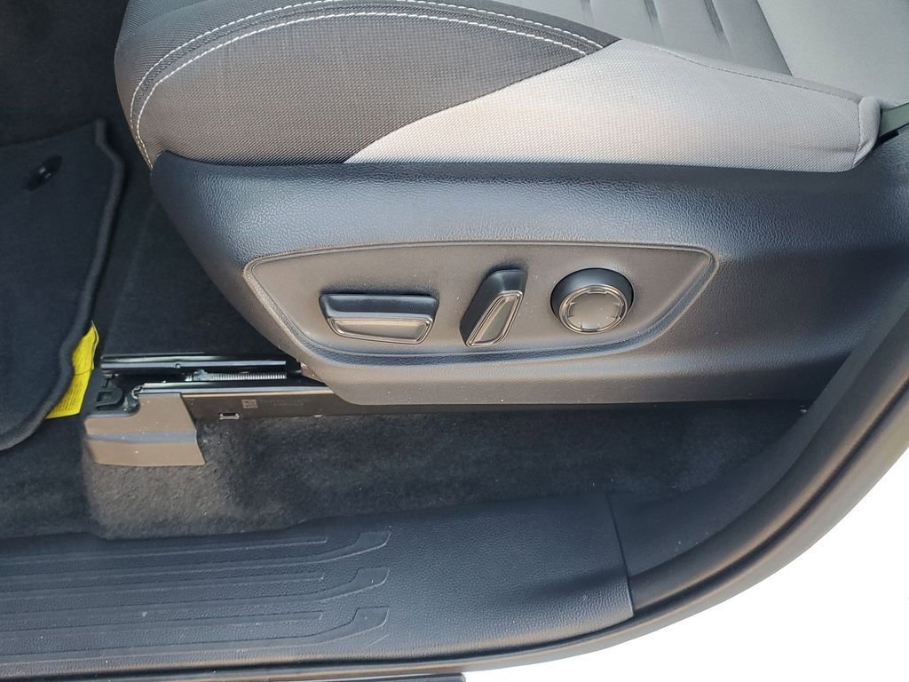 Used 2024 Toyota Tacoma TRD Off-Road w/ TRD Off Road Upgrade Package image 29