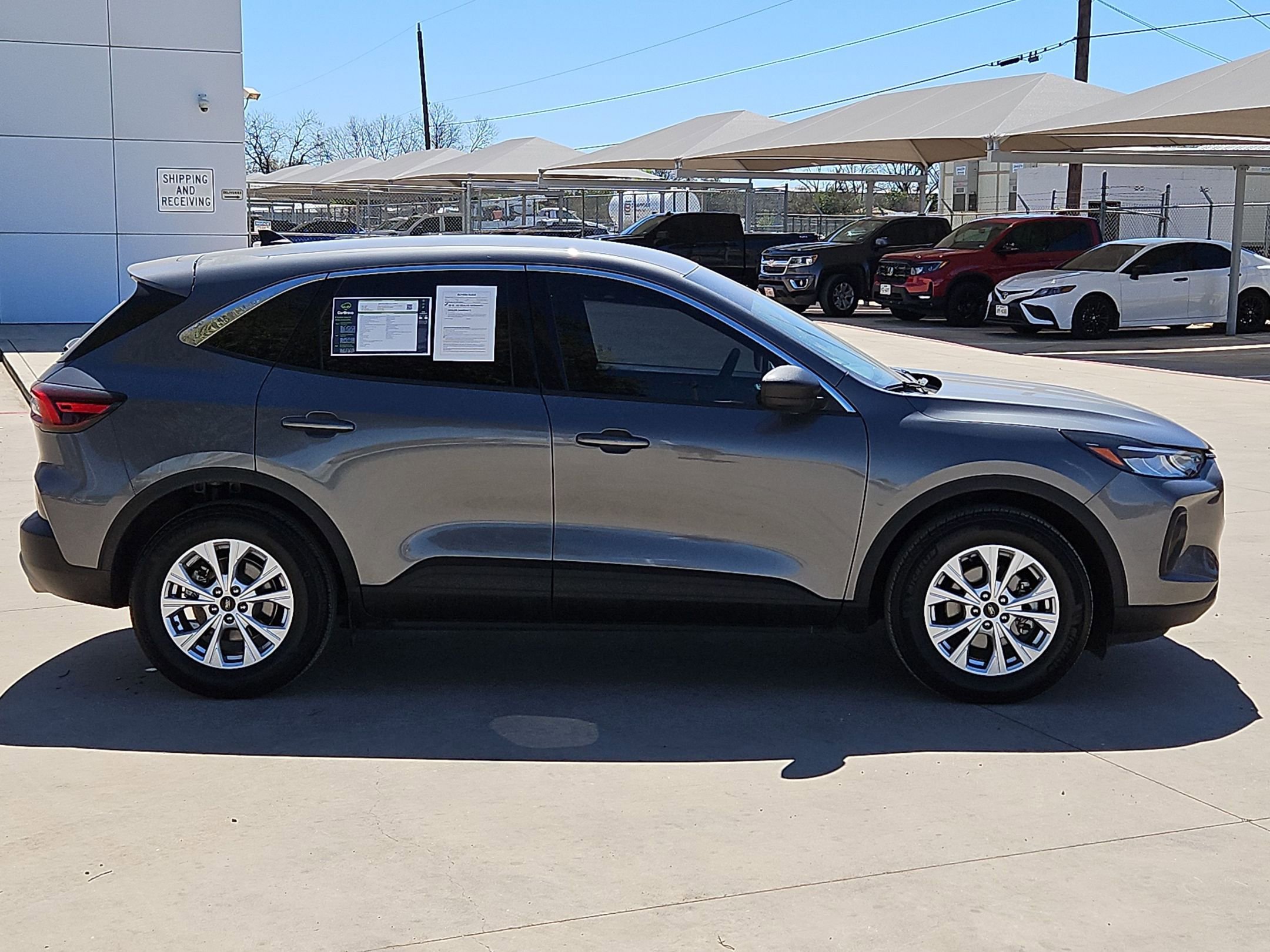 Used 2024 Ford Escape Active image 2