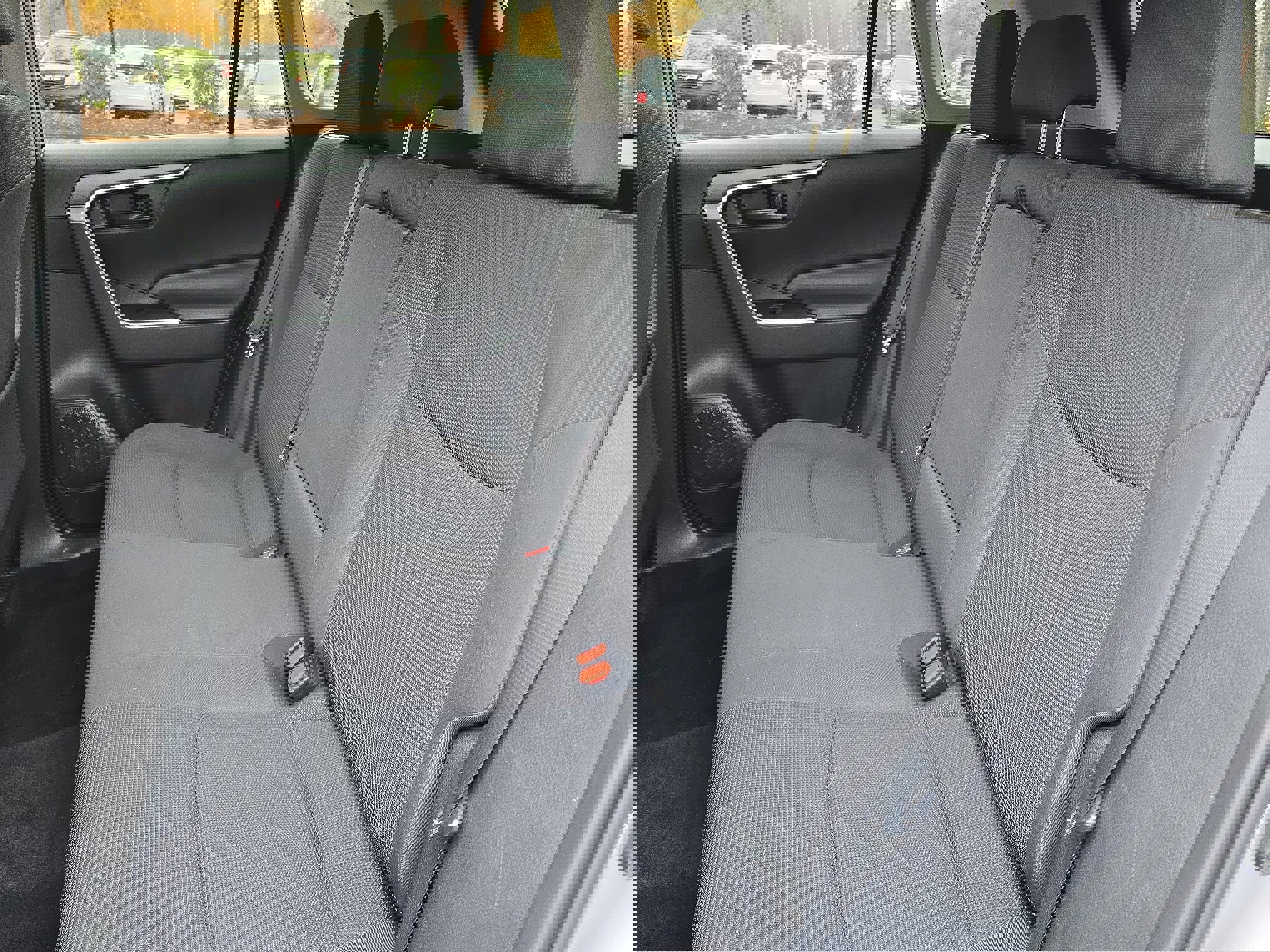 Used 2019 Toyota RAV4 LE image 13