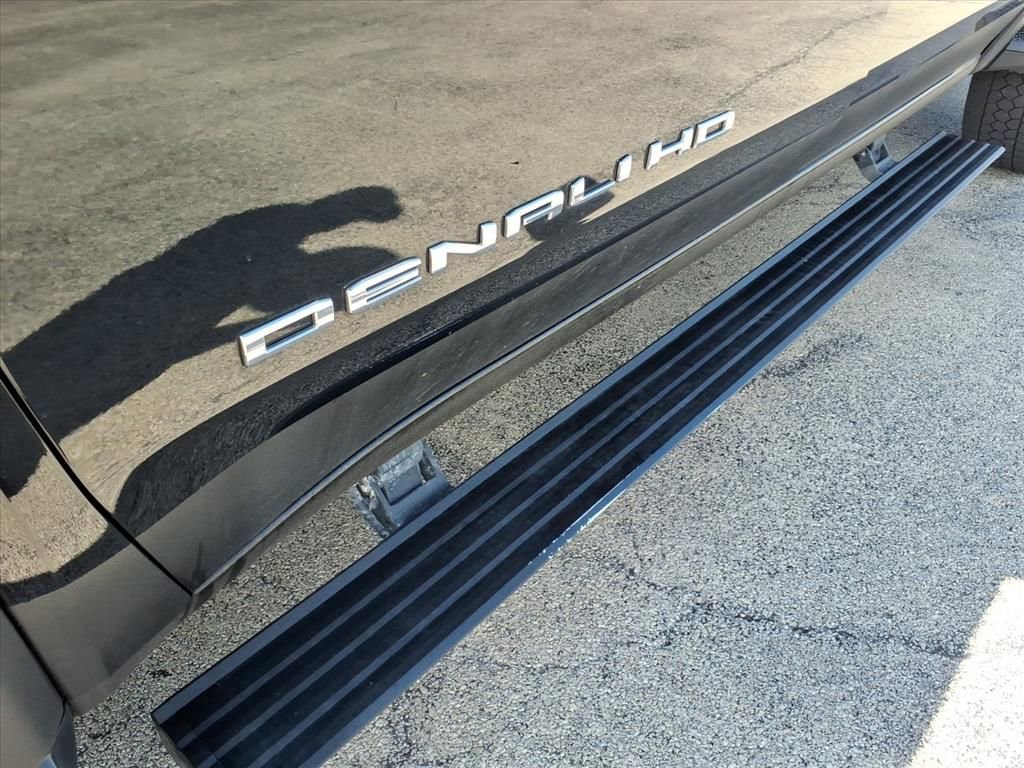Used 2021 GMC Sierra 2500 Denali w/ Denali Ultimate Package image 11