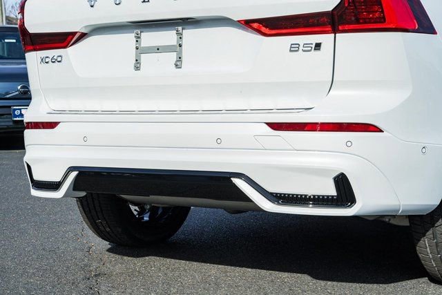 New 2026 Volvo XC60 B5 Plus w/ Protection Package Premier image 9