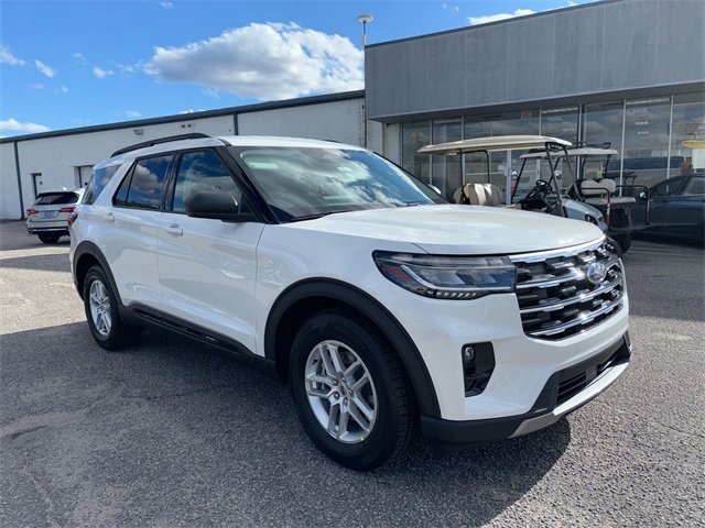 New 2026 Ford Explorer Active image 3