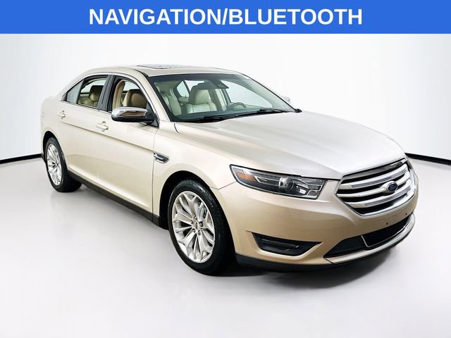 Used 2018 Ford Taurus Limited image 1