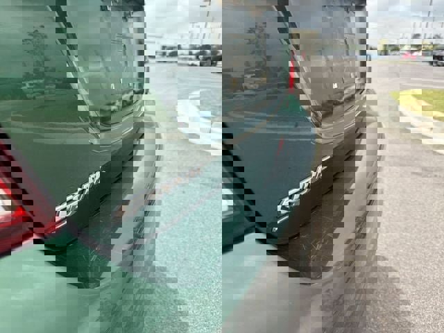 Used 2018 Chevrolet Sonic LT FWD image 33