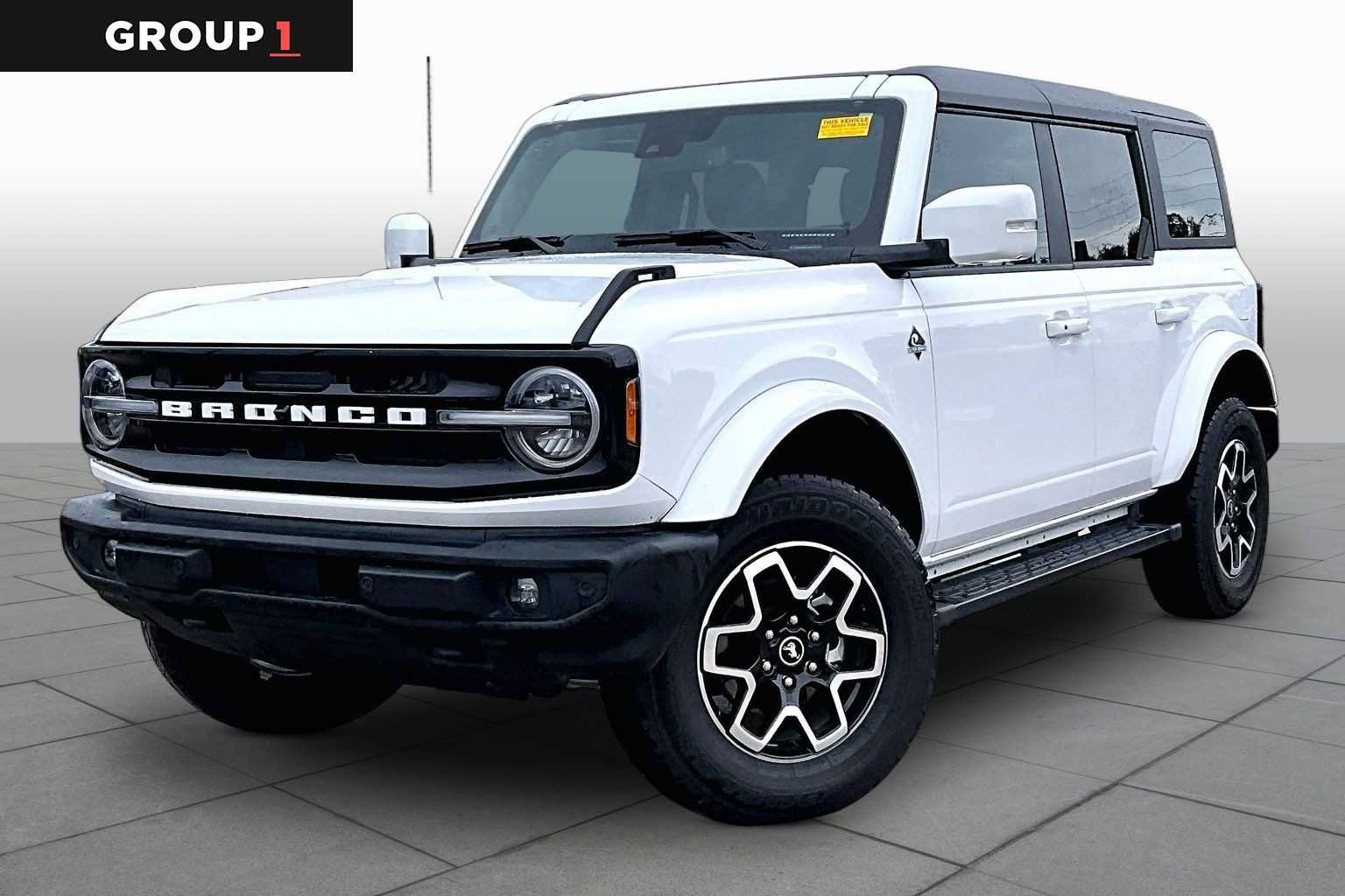 Used 2024 Ford Bronco Outer Banks AWD/4WD image 1
