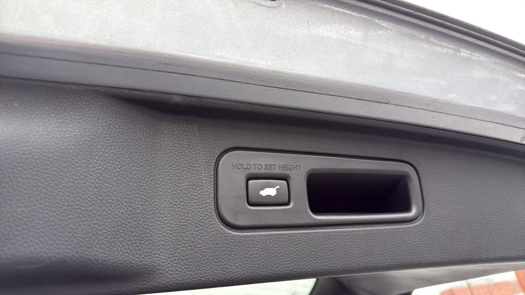 Used 2023 Honda Pilot Elite image 21