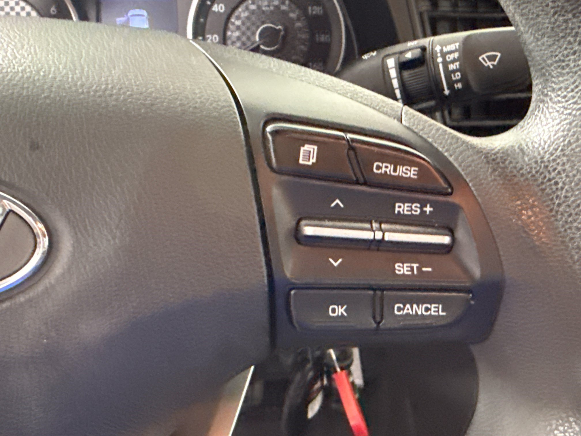 Used 2020 Hyundai Elantra SE w/ Cargo Package (C1) FWD image 15