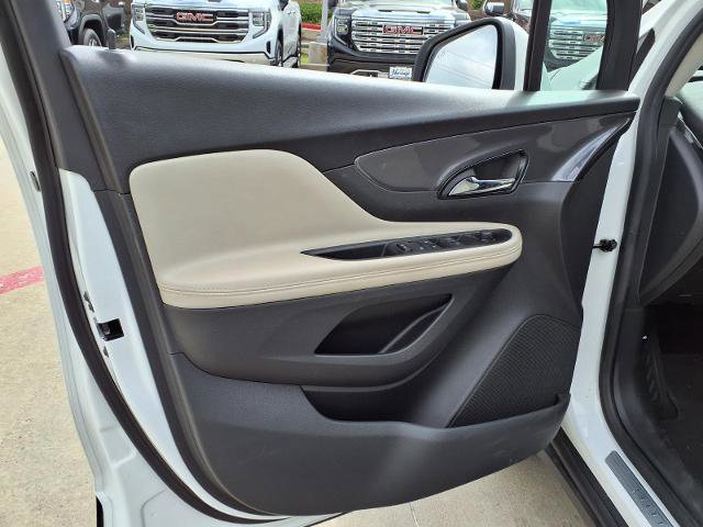 Used 2022 Buick Encore Preferred w/ Safety Package AWD/4WD image 20